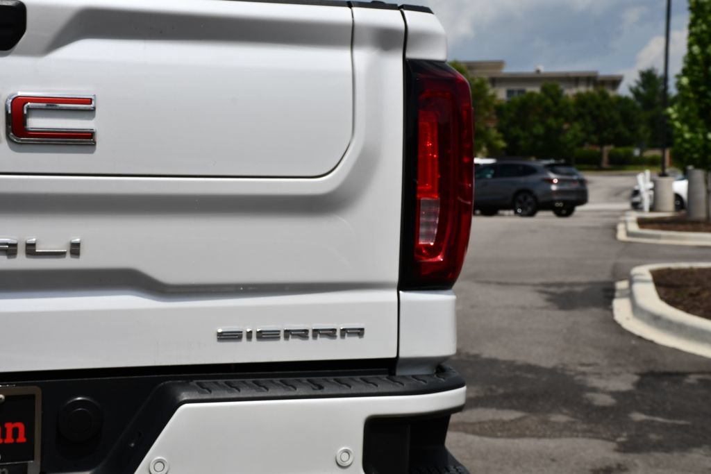 Used 2023 GMC Sierra 1500 Denali w/ Denali Reserve Package AWD/4WD image 11