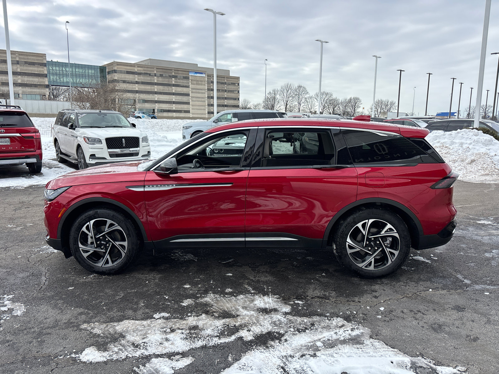 New 2026 Lincoln Nautilus Premier w/ Equipment Group 102A image 4