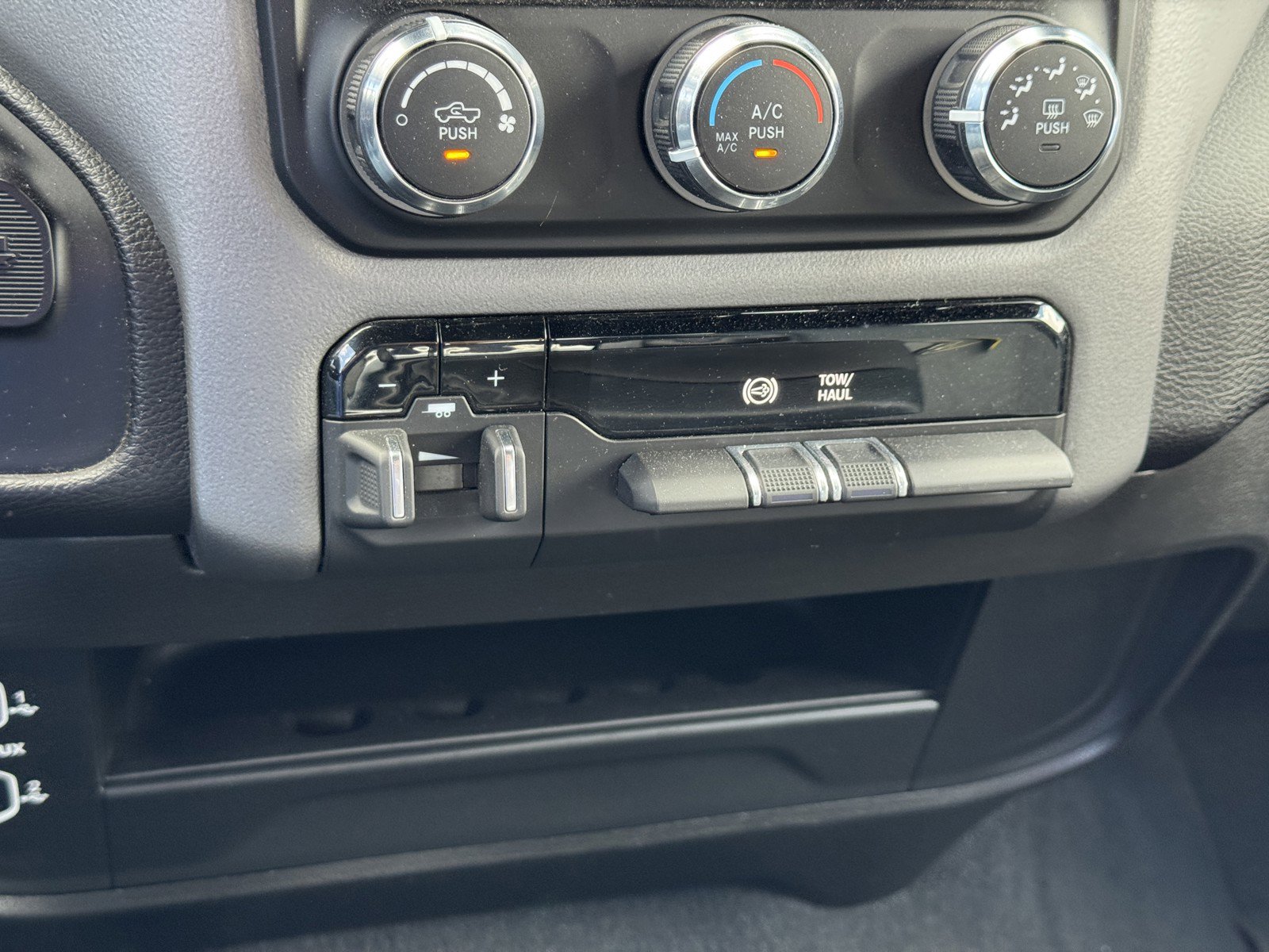 Used 2024 RAM 2500 Big Horn image 22