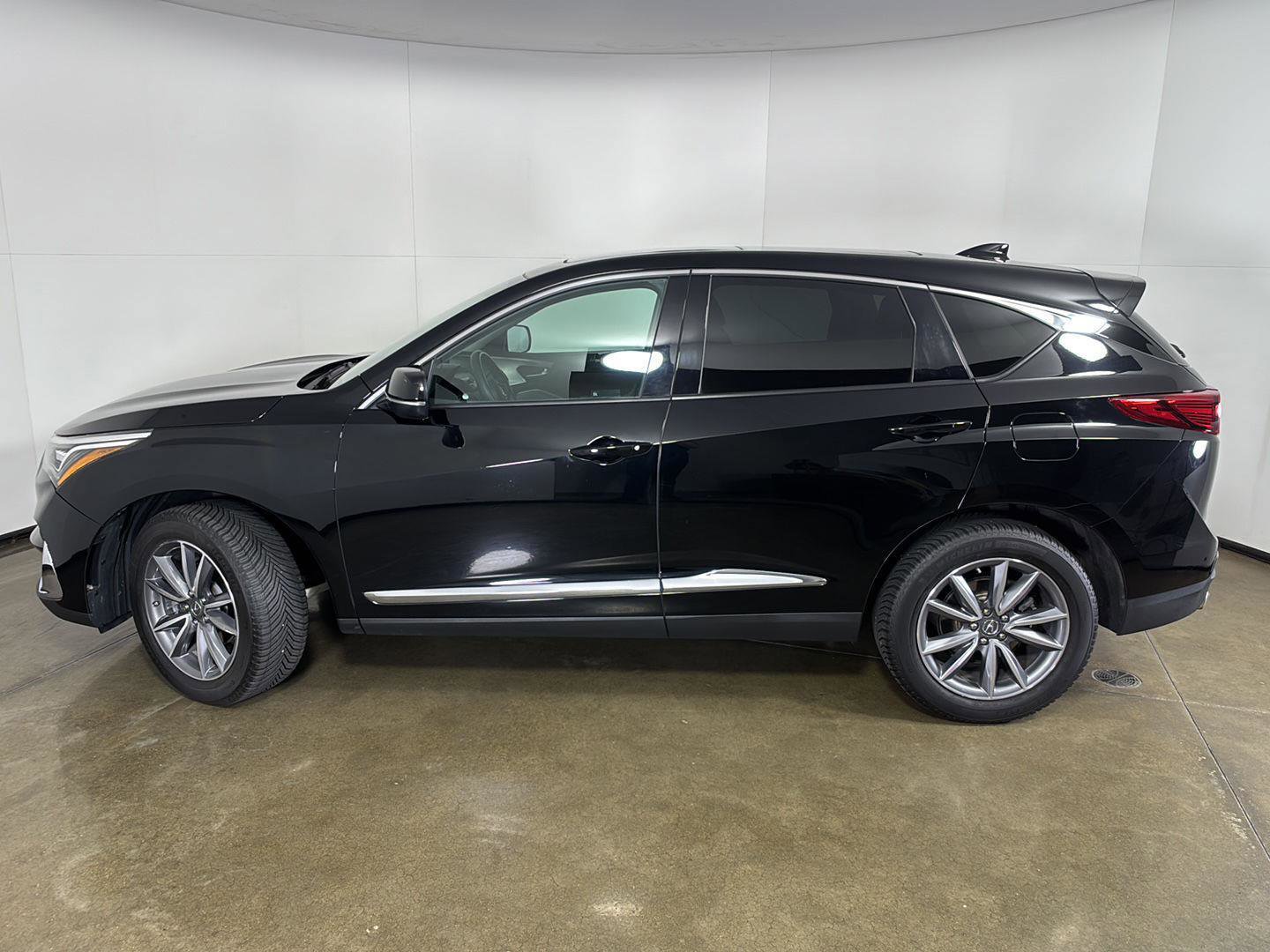 Used 2019 Acura RDX AWD w/ Technology Package image 13