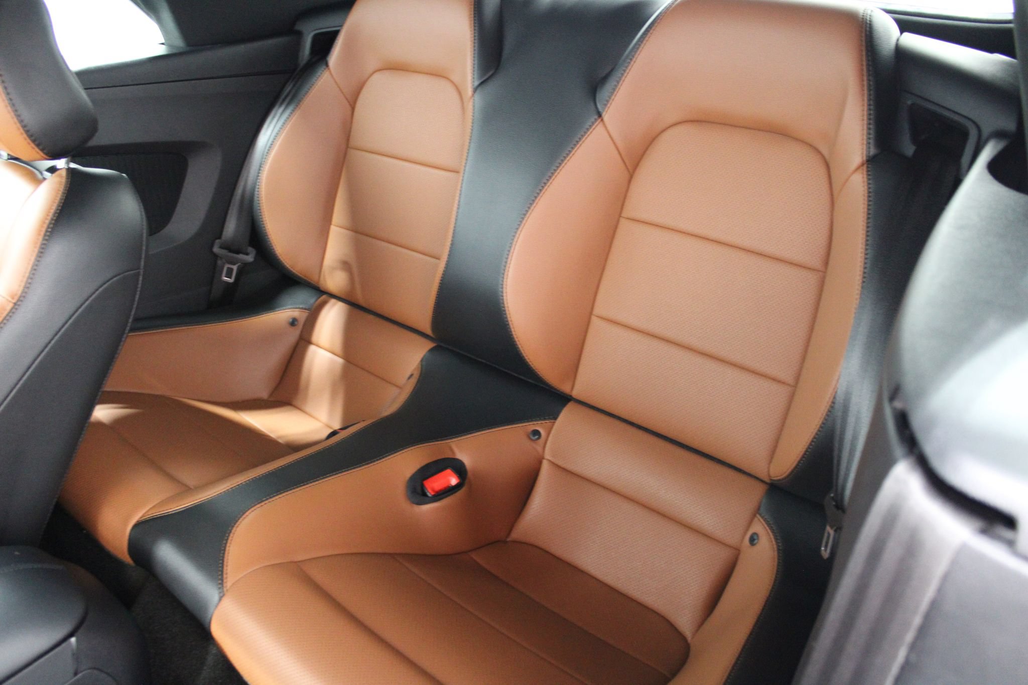 Used 2018 Ford Mustang GT Premium RWD image 16