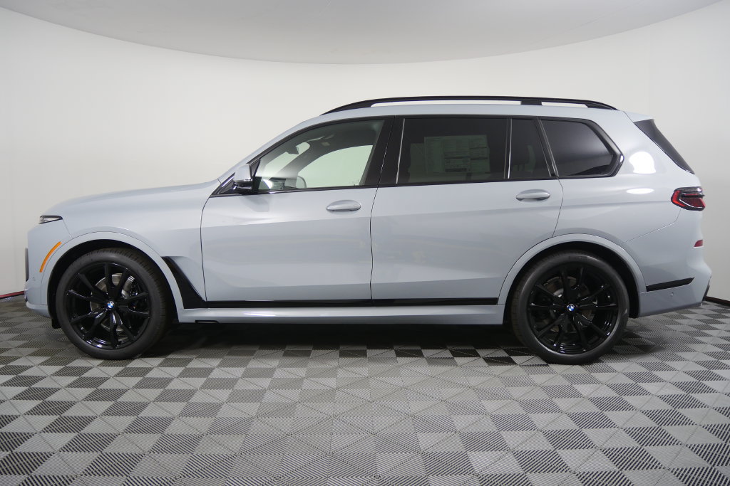 Used 2027 BMW X7 xDrive40i w/ Executive Package AWD/4WD image 7