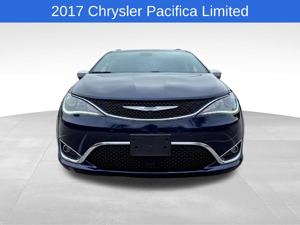 Used 2017 Chrysler Pacifica Limited FWD image 9