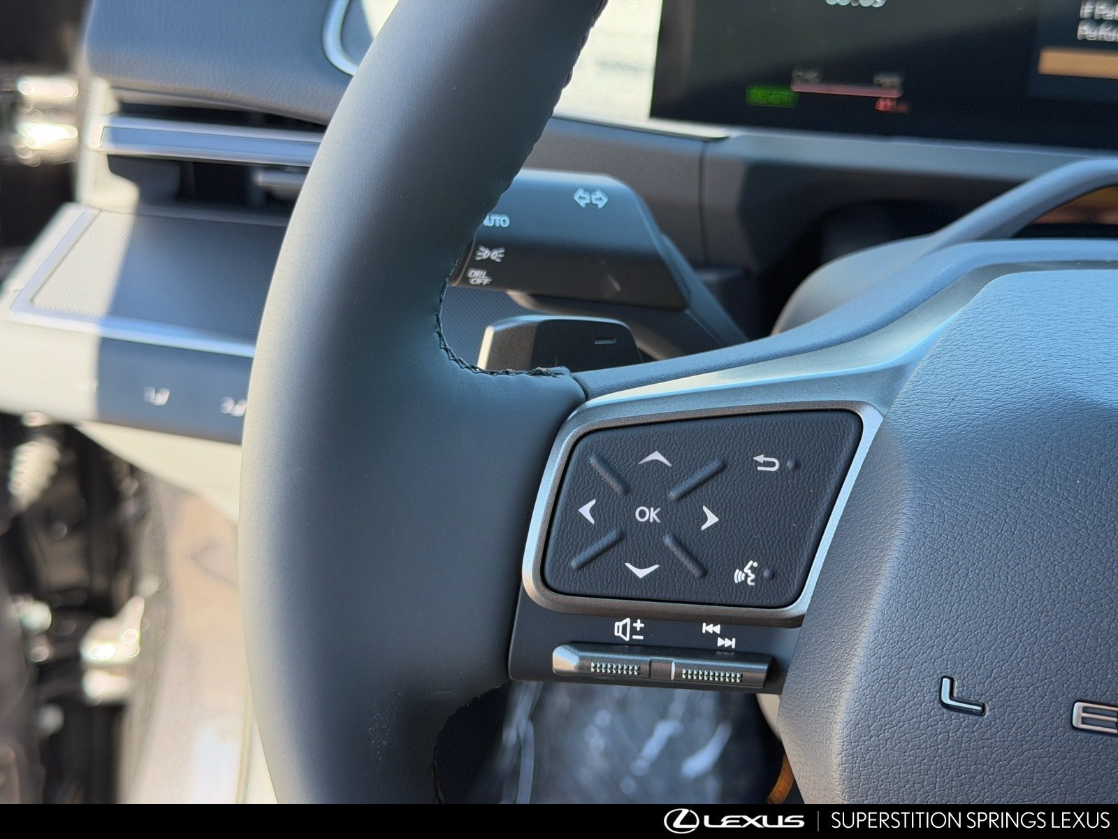 New 2026 Lexus ES 350e w/ Convenience Package FWD image 16