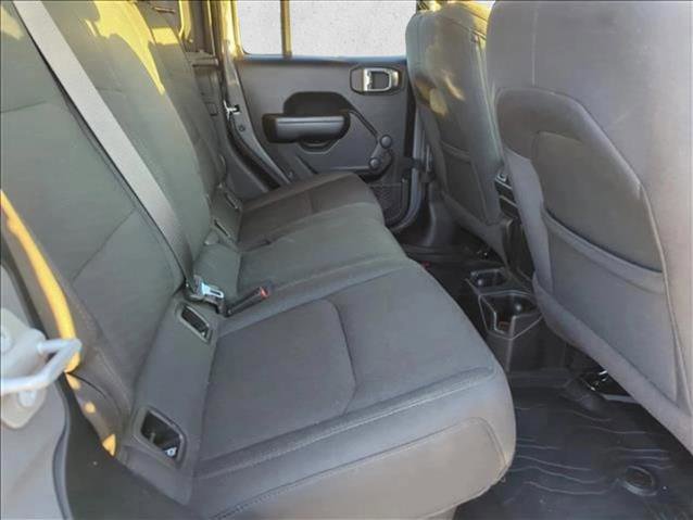Used 2020 Jeep Gladiator Sport image 28