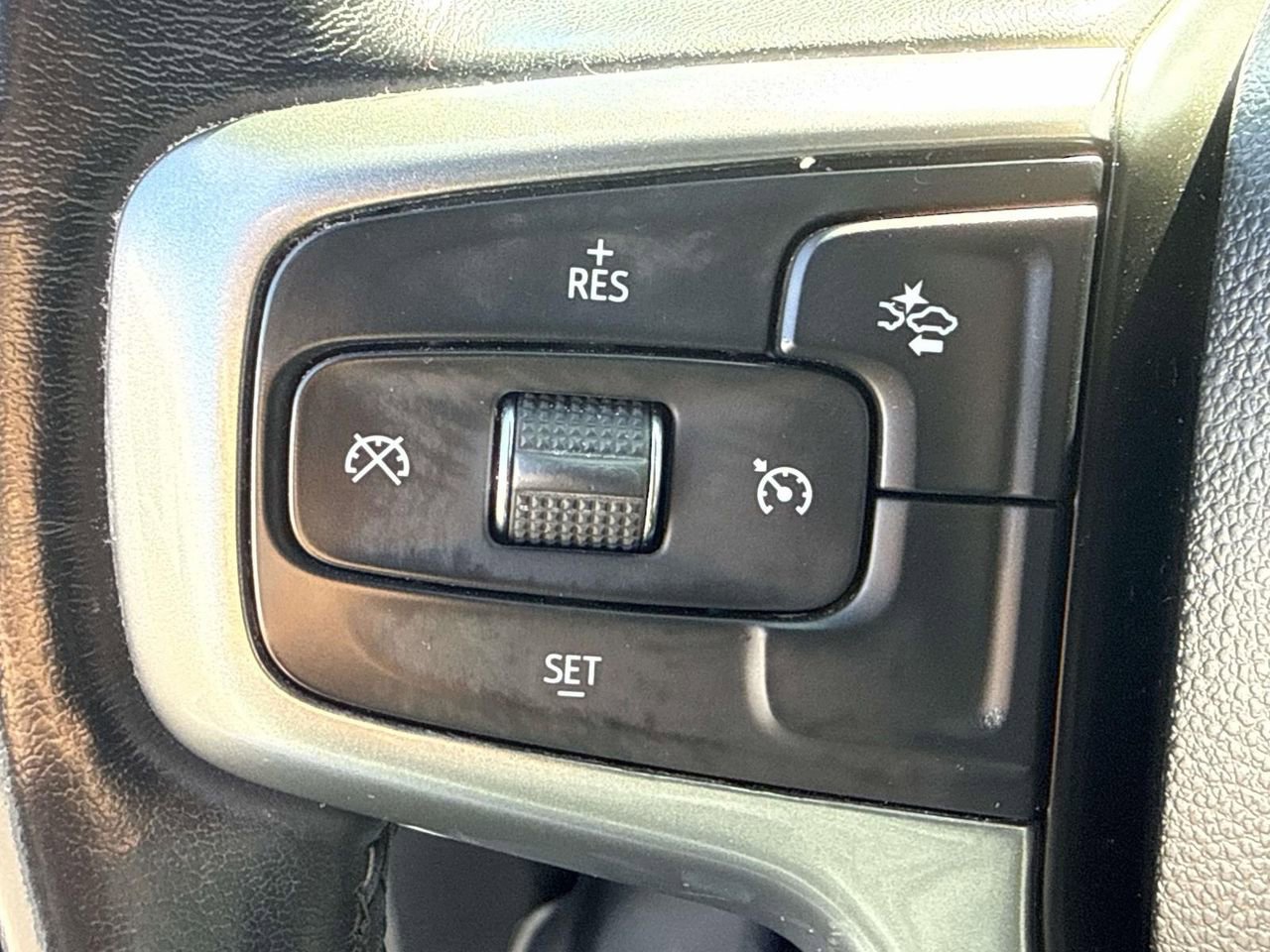 Used 2021 Chevrolet Tahoe LS image 21