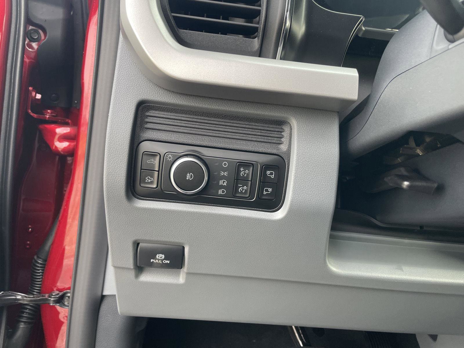 New 2026 Ford F350 XLT w/ XLT Premium Package image 11