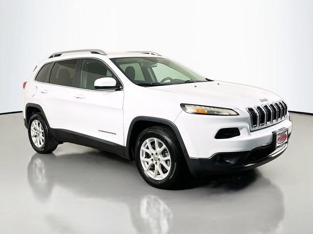 Used 2017 Jeep Cherokee Latitude w/ Cold Weather Group image 13