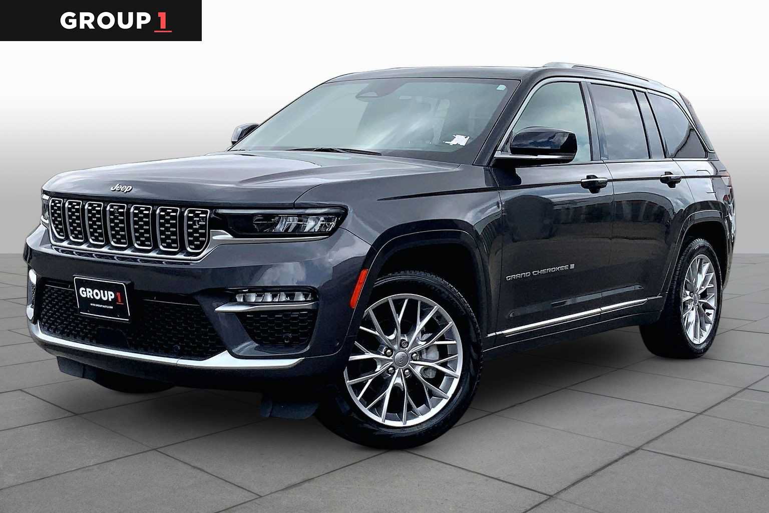 Used 2022 Jeep Grand Cherokee Summit w/ Adv Protech Group IV AWD/4WD image 1