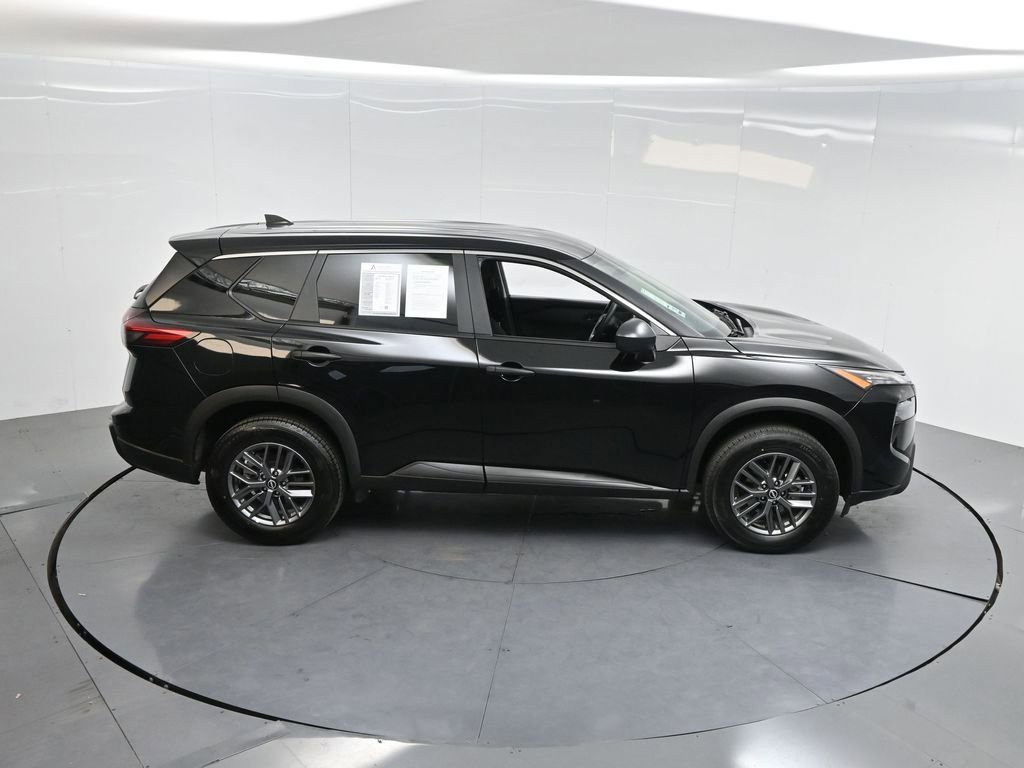 Used 2024 Nissan Rogue S image 48