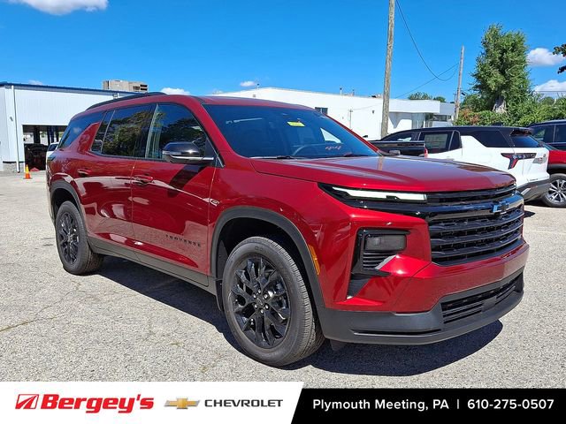 New 2026 Chevrolet Traverse LT w/ Midnight/Sport Edition video 2