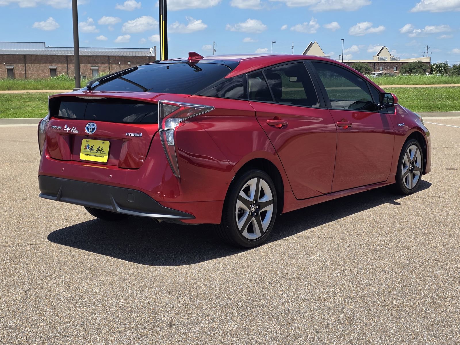 Used 2017 Toyota Prius Four Touring FWD image 4