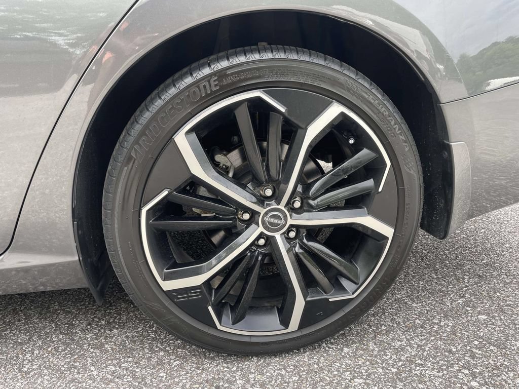 Used 2024 Nissan Altima 2.5 SR w/ SR Premium Package FWD image 10