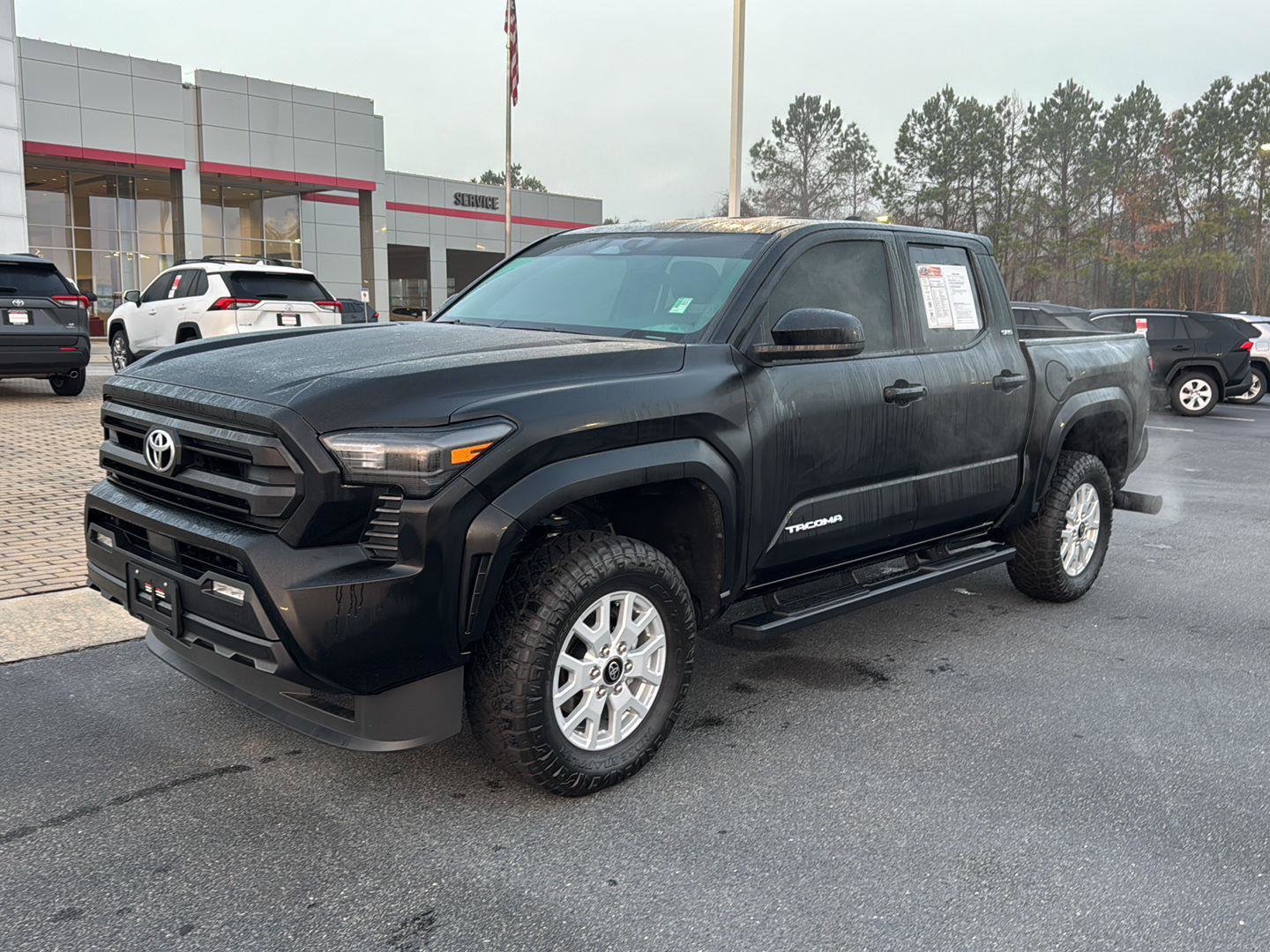 Certified 2024 Toyota Tacoma SR5 image 2