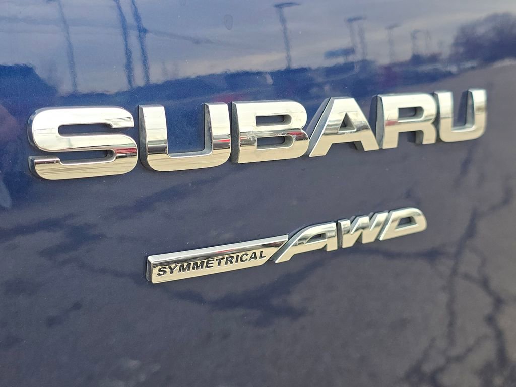 Used 2011 Subaru Outback 2.5i Limited image 5