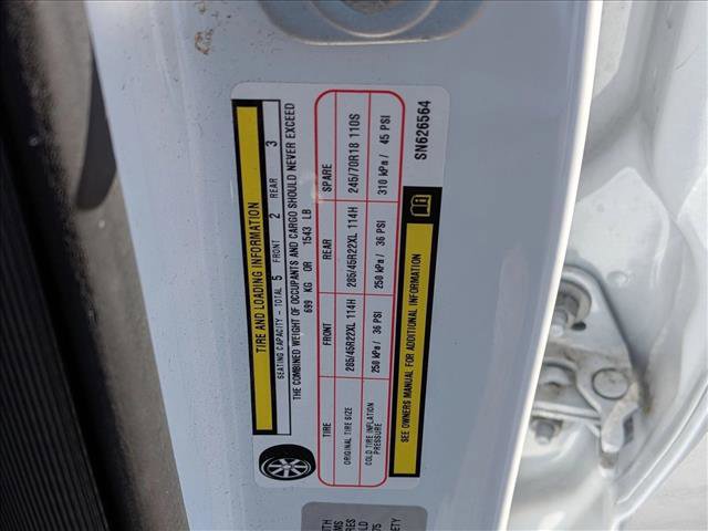 Used 2025 RAM 1500 Laramie w/ Night Edition image 19