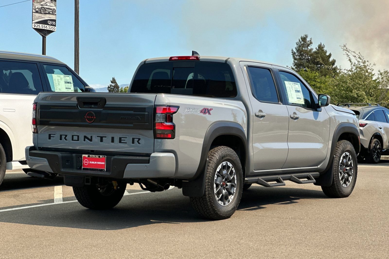 New 2026 Nissan Frontier PRO-4X w/ Tow Package AWD/4WD image 4