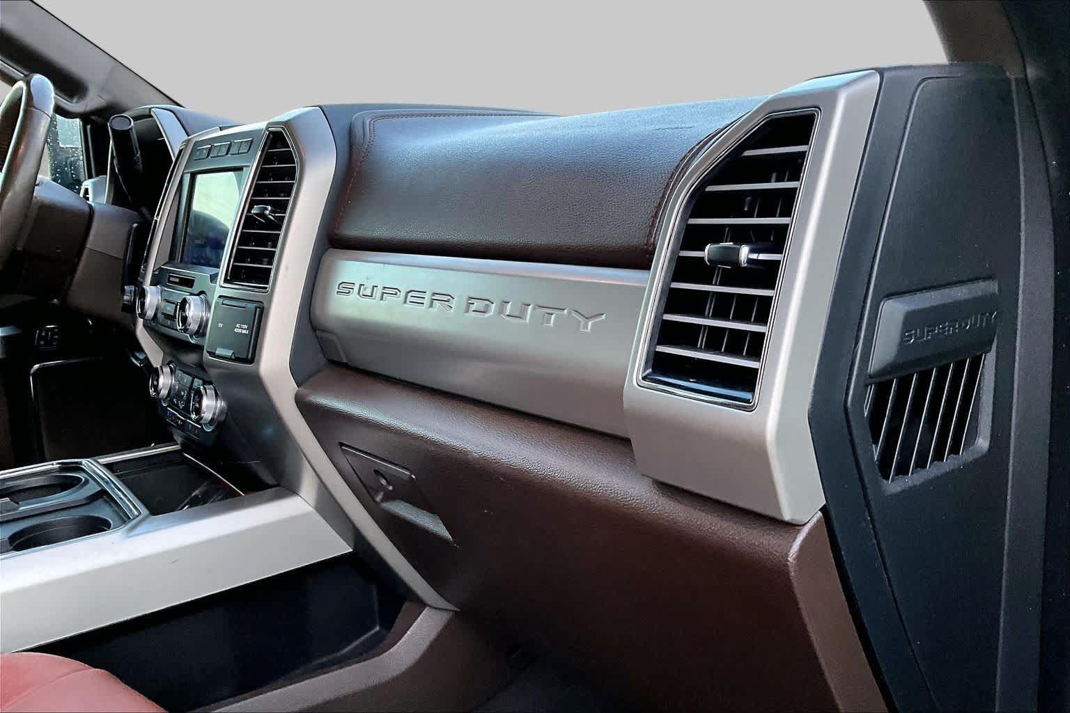 Used 2021 Ford F250 King Ranch w/ King Ranch Ultimate Package AWD/4WD image 19