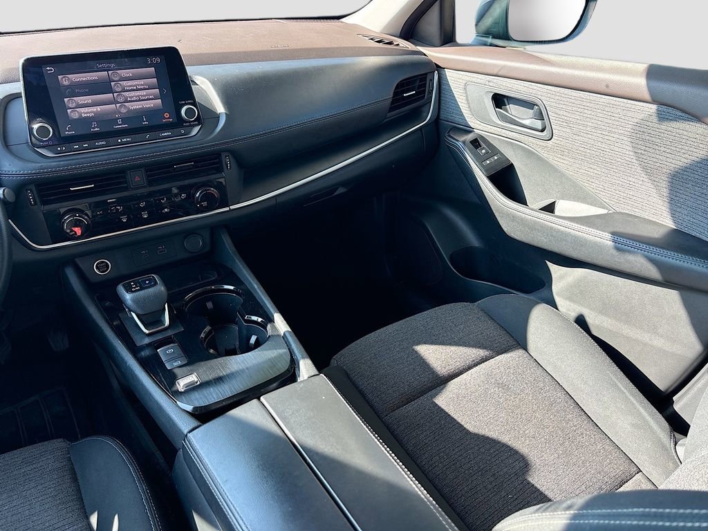 Used 2021 Nissan Rogue S image 21