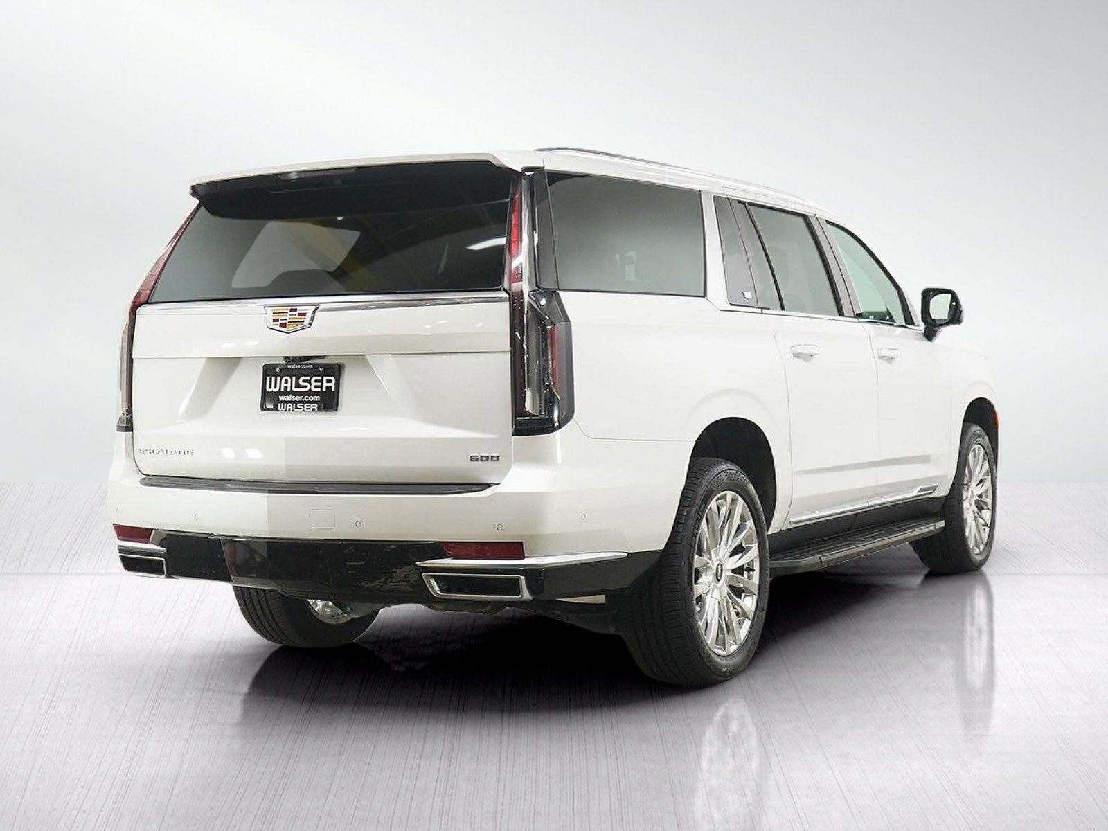 Used 2024 Cadillac Escalade ESV Premium Luxury w/ Performance Package AWD/4WD image 5