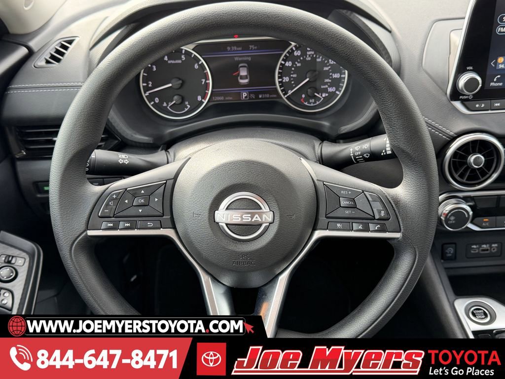 Used 2025 Nissan Sentra SV image 14