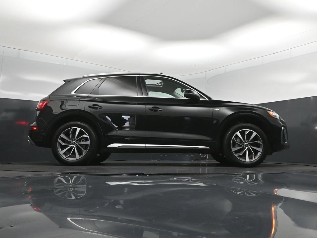 Used 2023 Audi Q5 2.0T Premium w/ Convenience Package AWD/4WD image 43