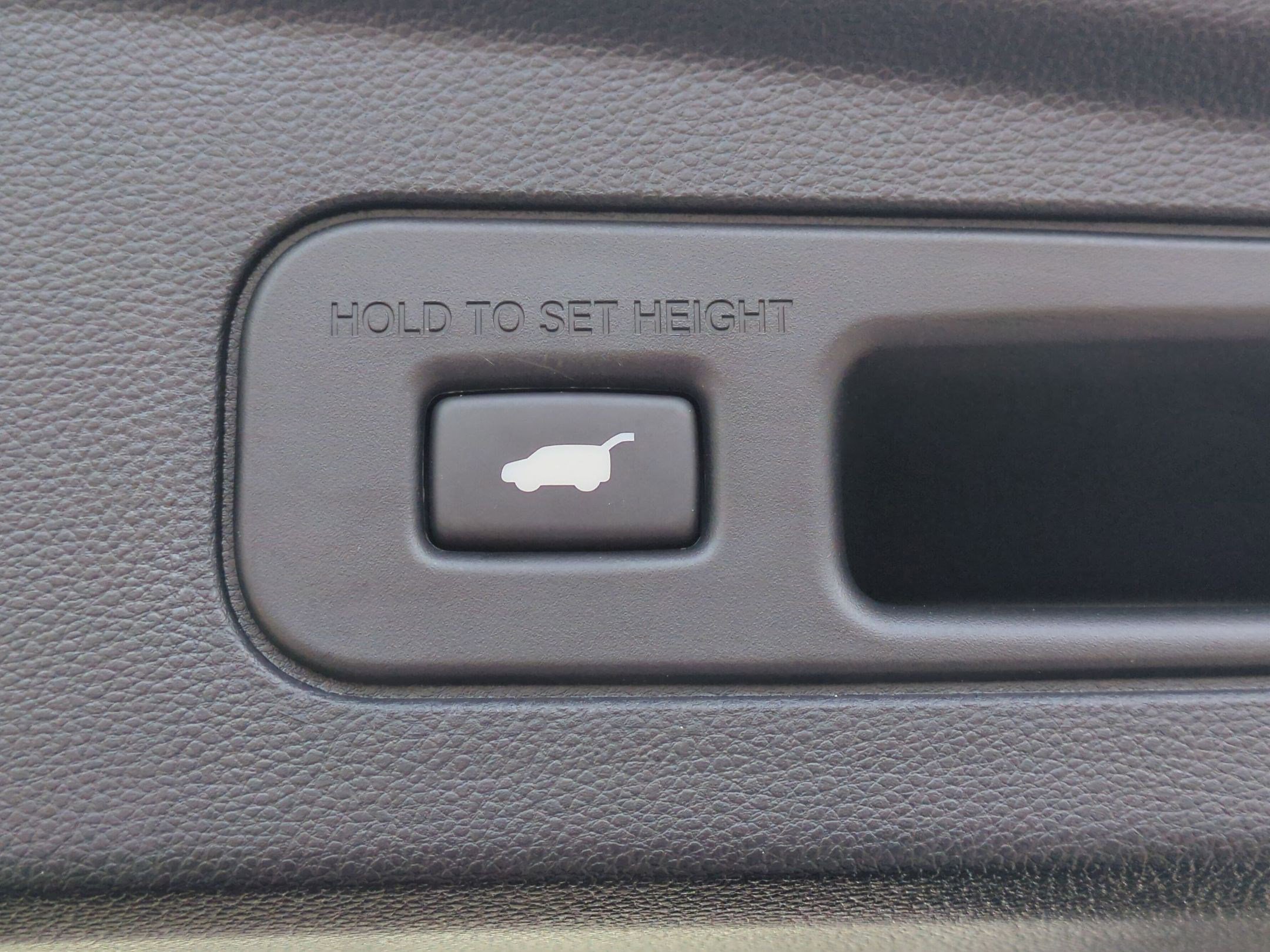 Used 2023 Acura MDX FWD w/ Technology Package image 37