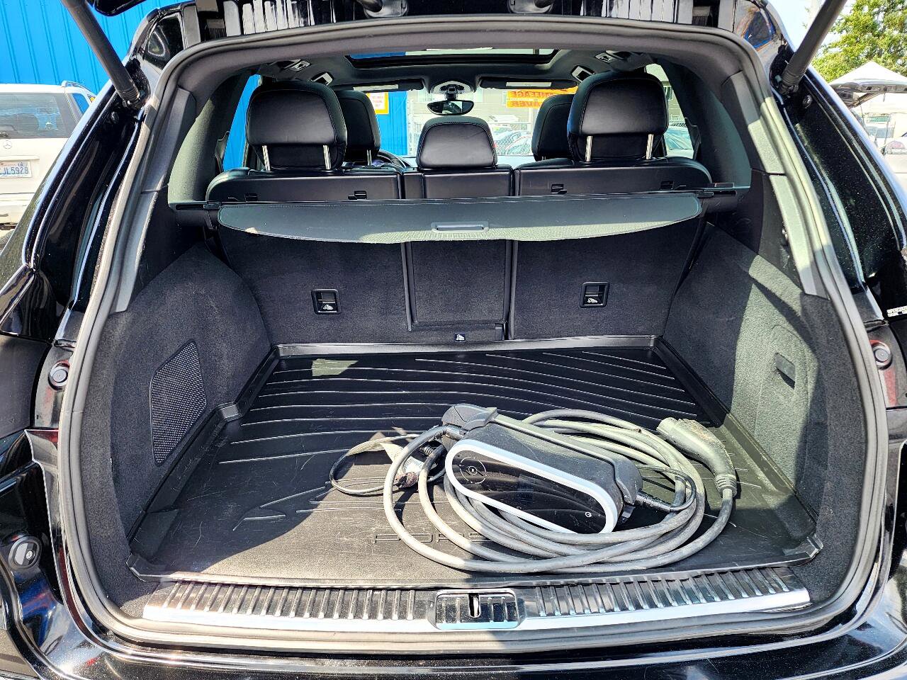 Used 2016 Porsche Cayenne S image 27