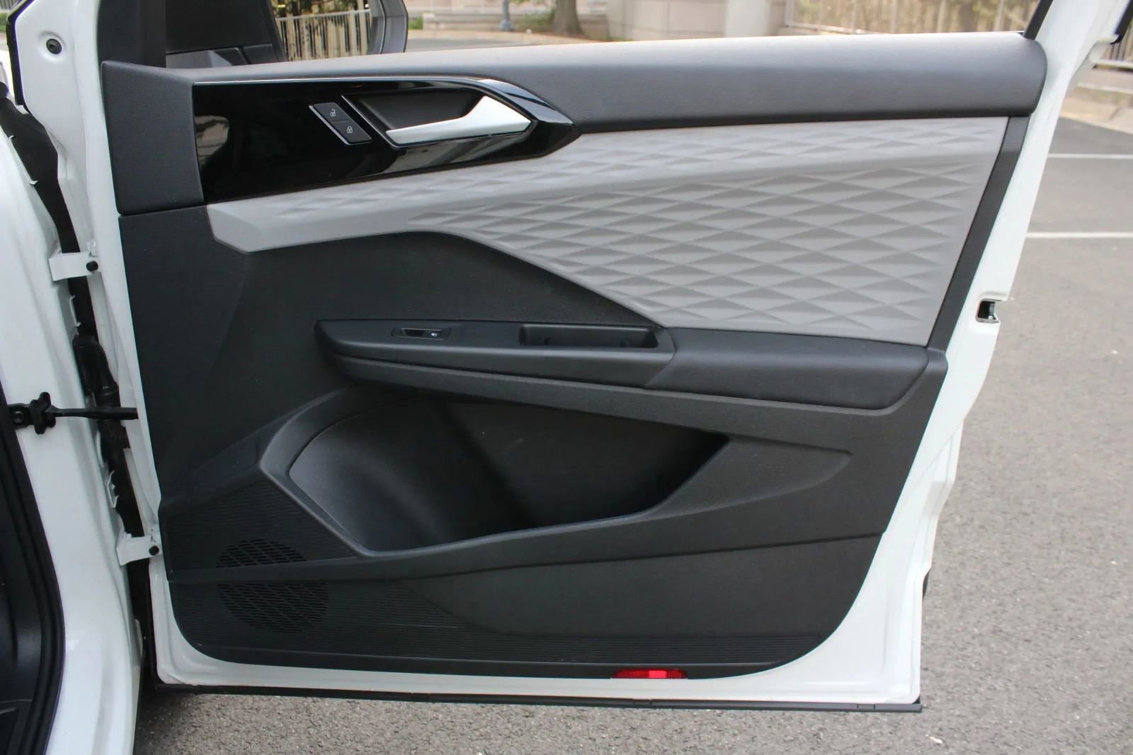 Used 2022 Volkswagen Taos S FWD image 26