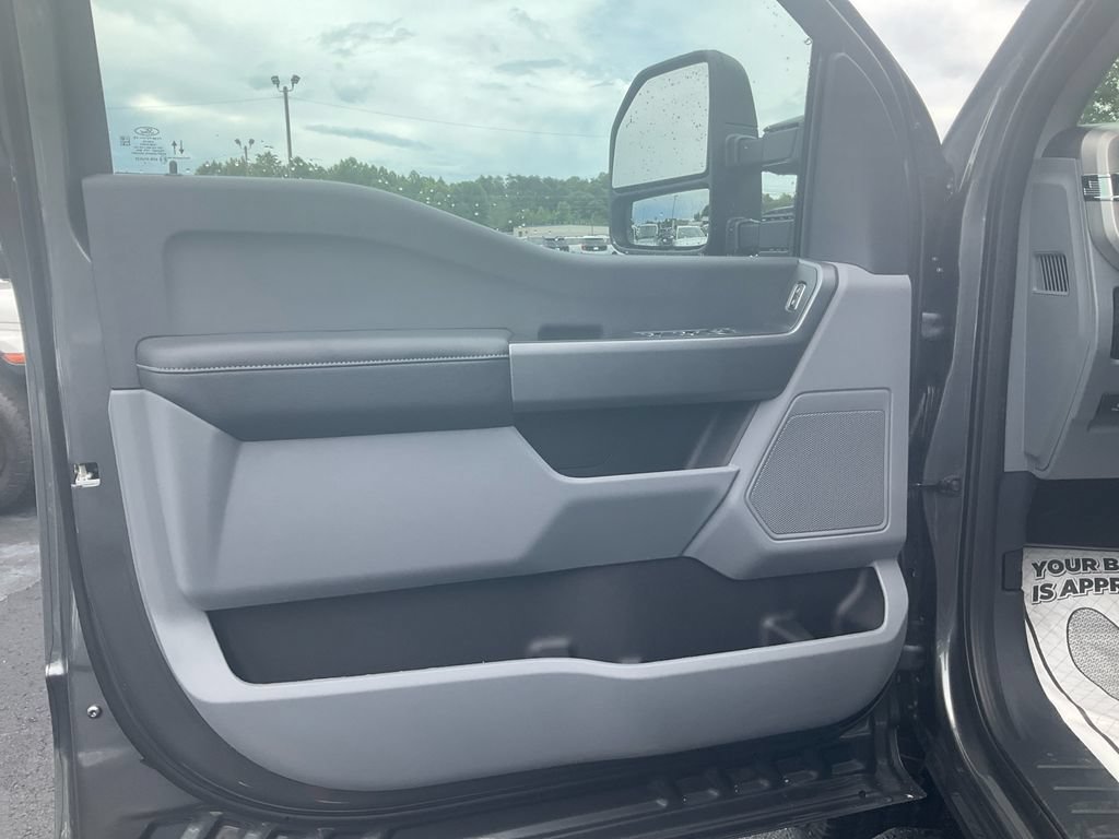 New 2026 Ford F250 XL w/ STX Appearance Package AWD/4WD image 17