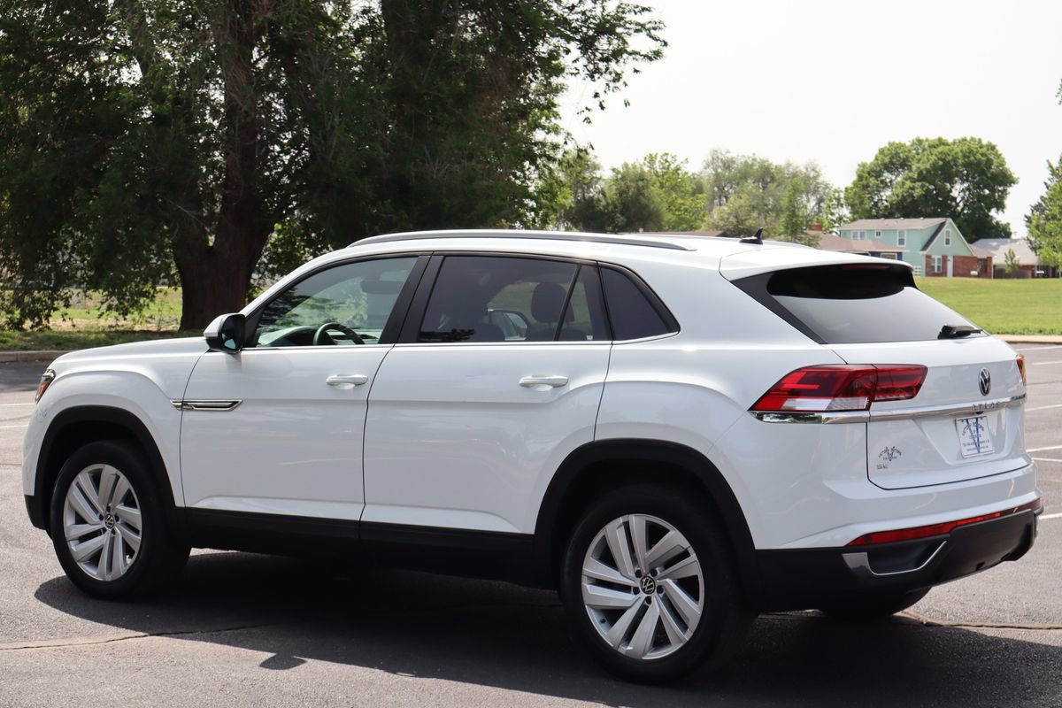 Used 2021 Volkswagen Atlas Cross Sport SE image 8