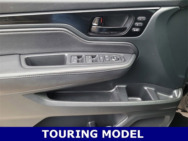 Used 2024 Honda Odyssey Touring image 18