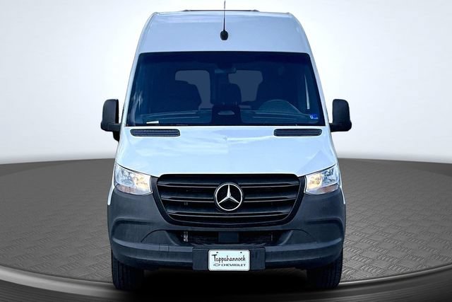 Used 2025 Mercedes-Benz Sprinter 2500 image 2