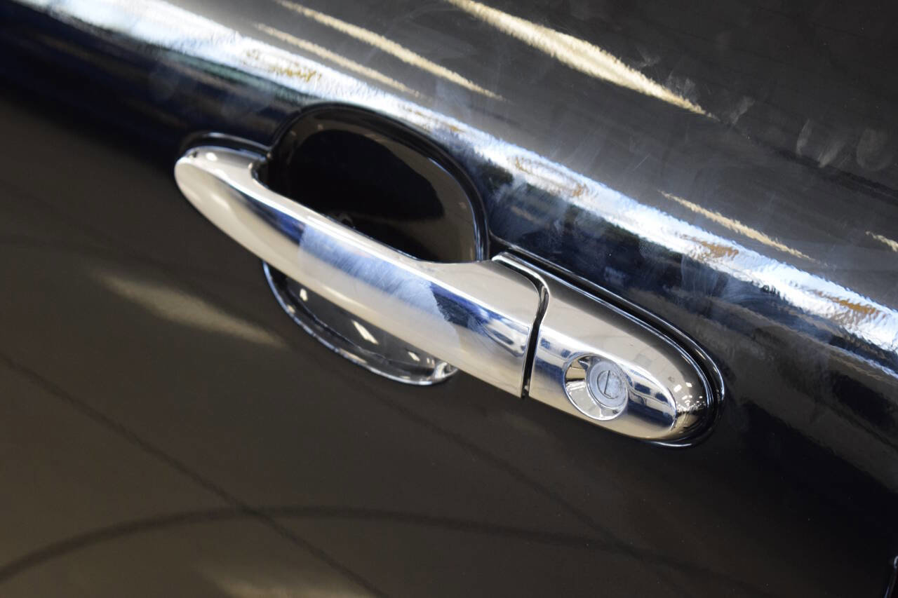 Used 2007 Pontiac Solstice Base 2dr Convertible w/ Premium Package image 24