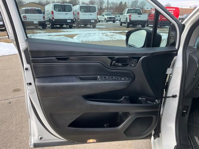 Used 2023 Honda Odyssey Elite image 14