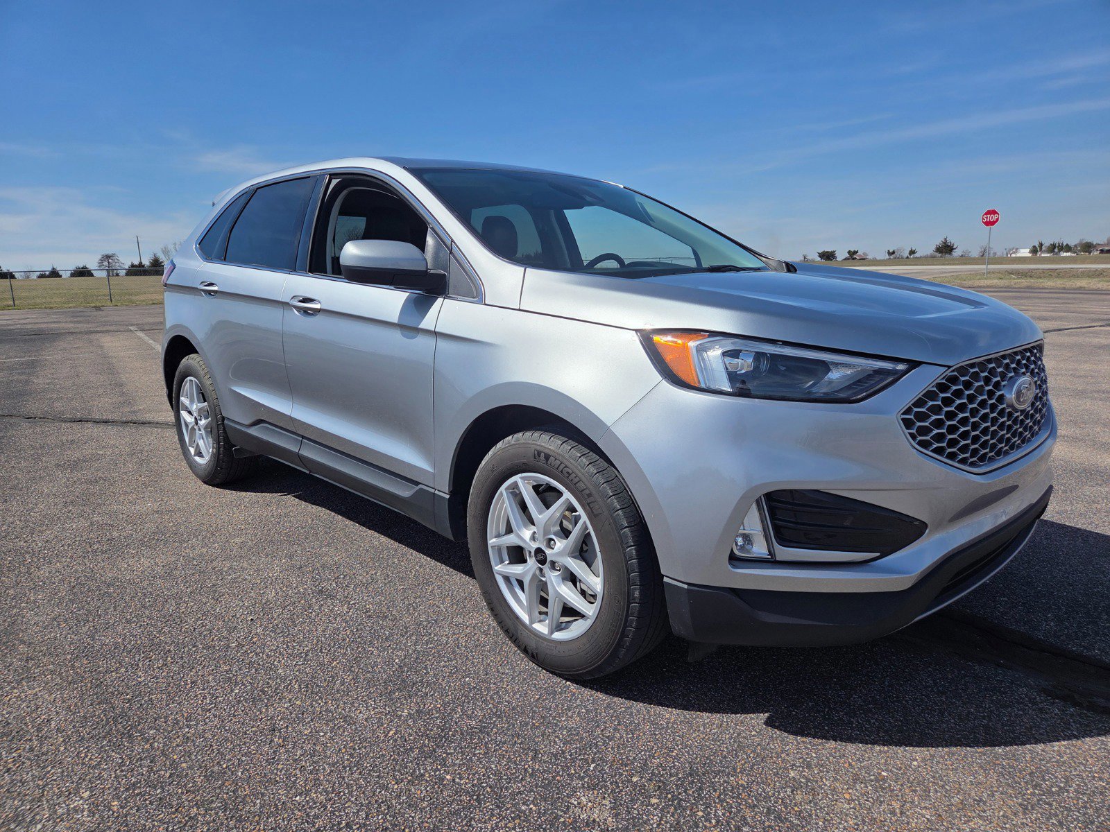 Certified 2024 Ford Edge SEL w/ Convenience Package image 1