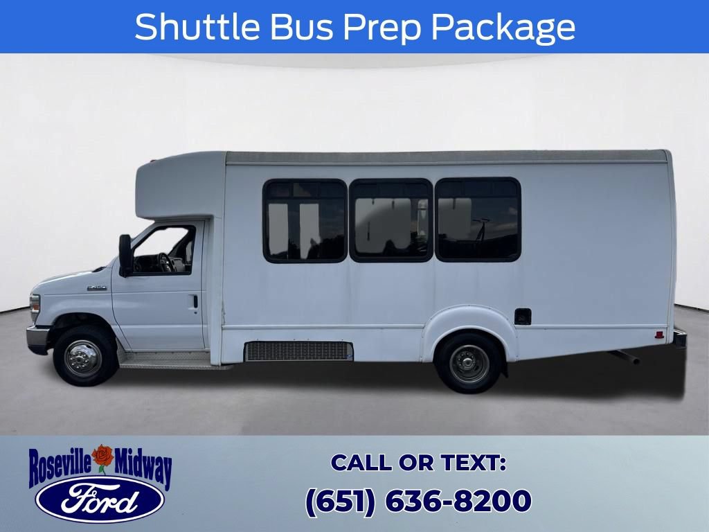 Used 2015 Ford E-450 and Econoline 450 Super Duty w/ Shuttle Bus Prep Package RWD image 4