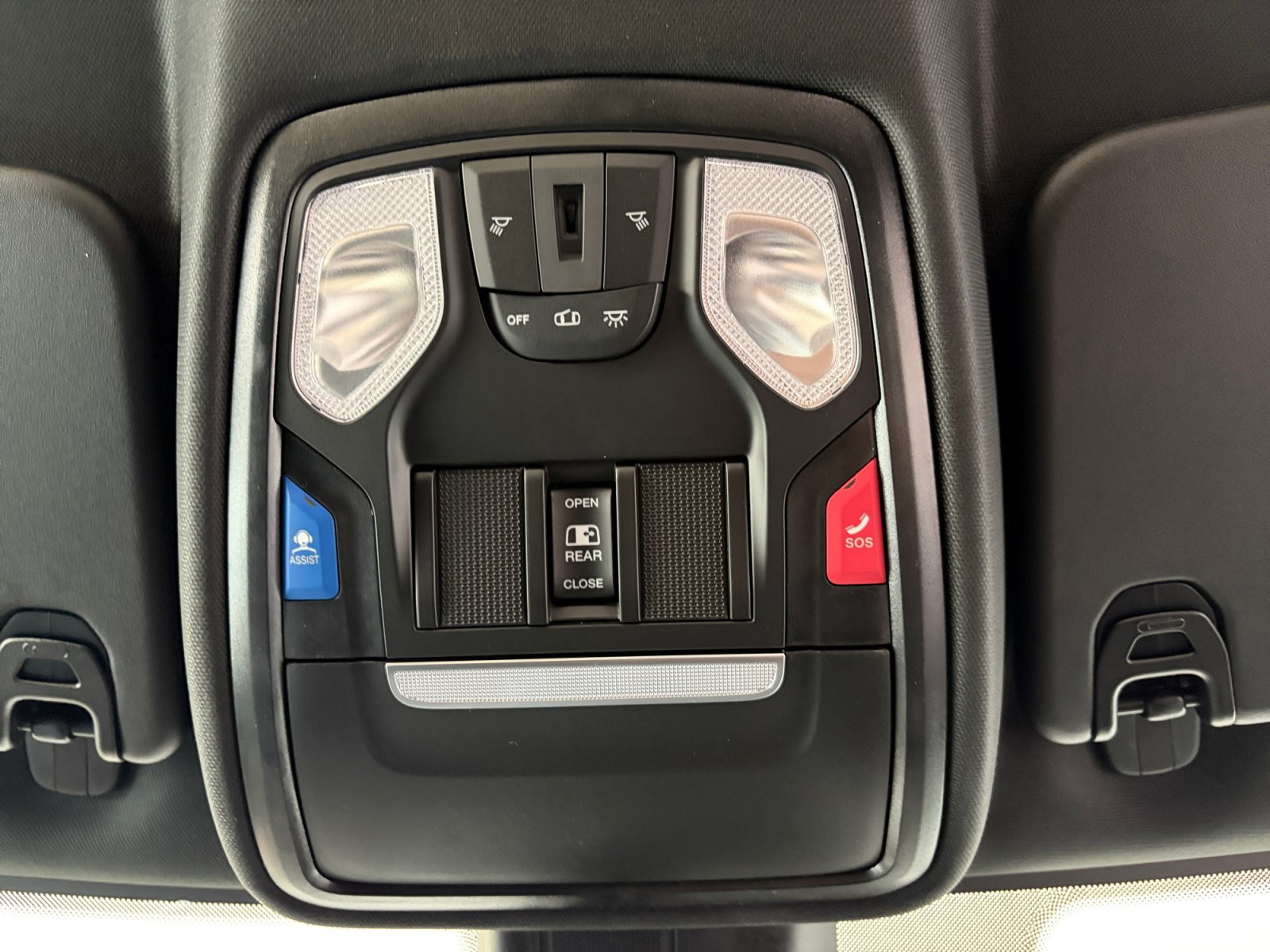 New 2026 RAM 1500 Warlock AWD/4WD image 33
