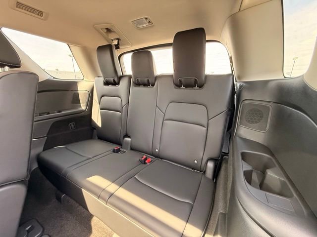 New 2026 Nissan Pathfinder Platinum w/ Cargo Package AWD/4WD image 16