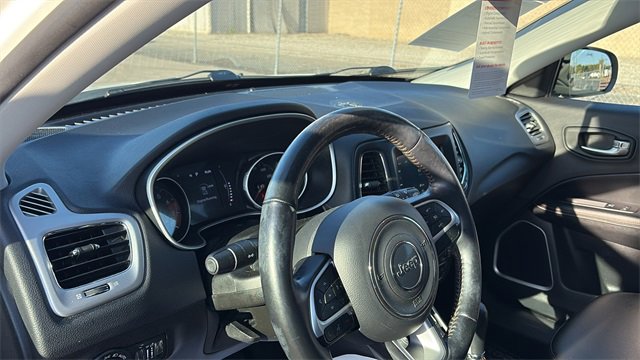 Used 2020 Jeep Compass Latitude w/ Cold Weather Group image 10