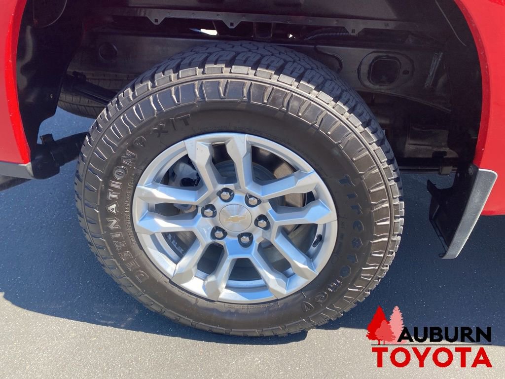 Used 2023 Chevrolet Silverado 1500 LT w/ Convenience Package II AWD/4WD image 11
