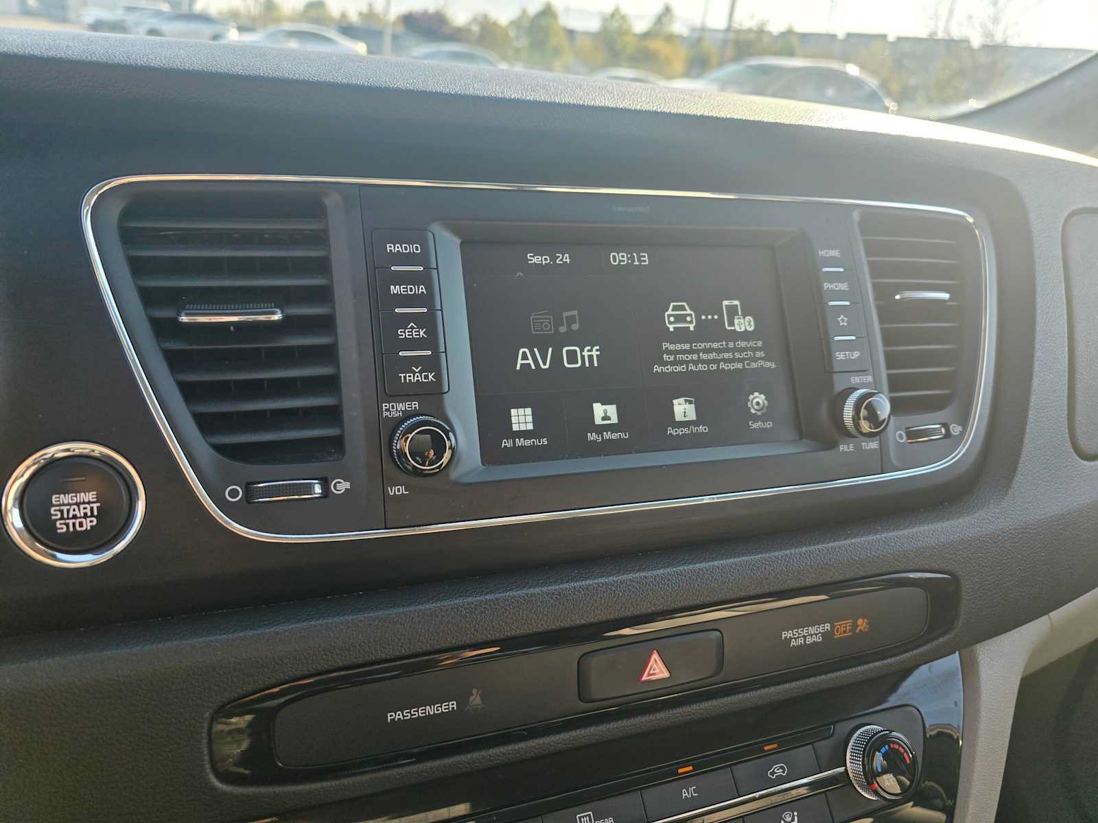Used 2020 Kia Sedona EX FWD image 26