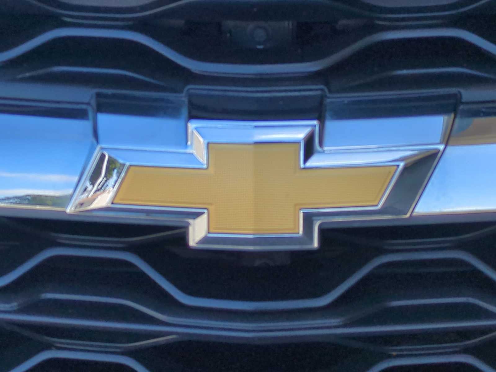 Used 2025 Chevrolet Blazer LT FWD image 8