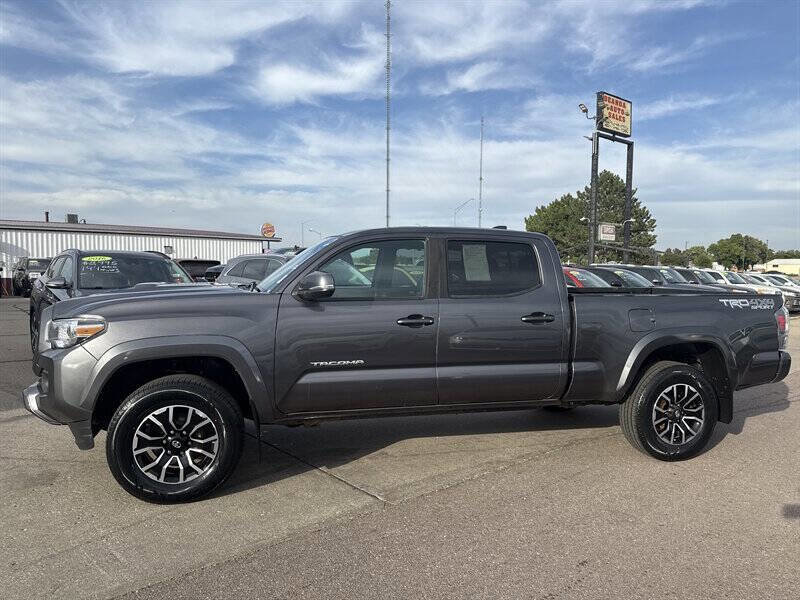 Used 2020 Toyota Tacoma 4x4 Double Cab image 2
