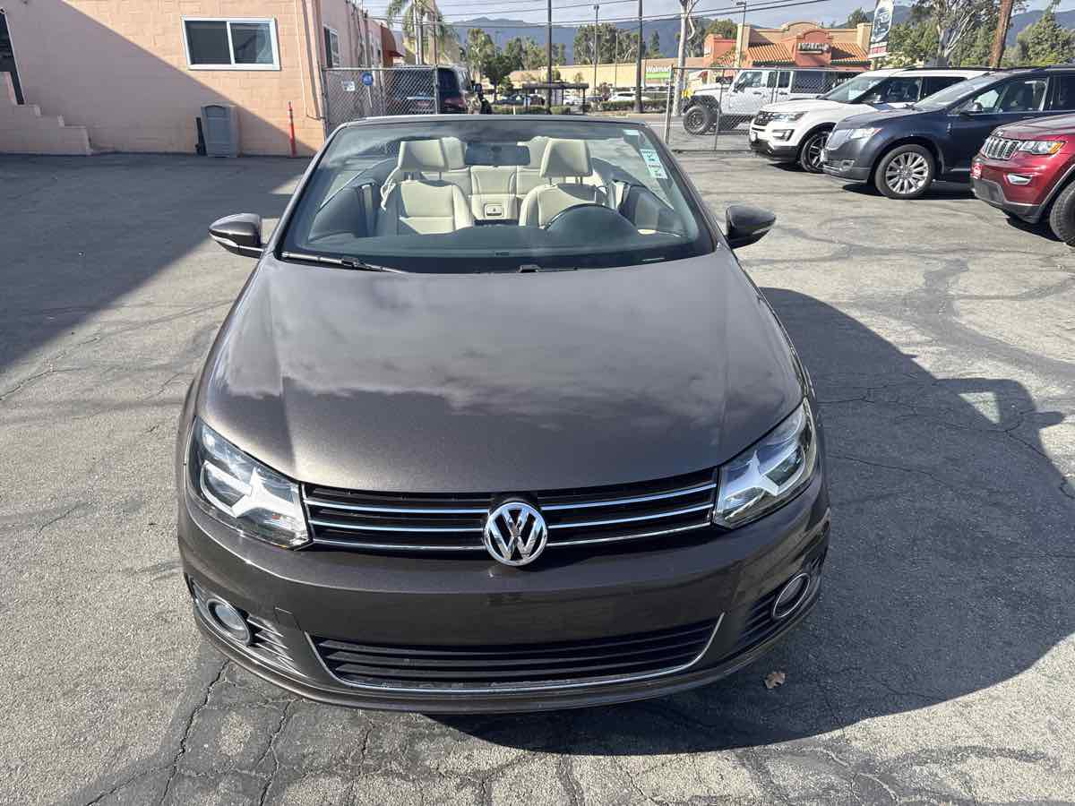 Used 2013 Volkswagen Eos Komfort FWD image 11