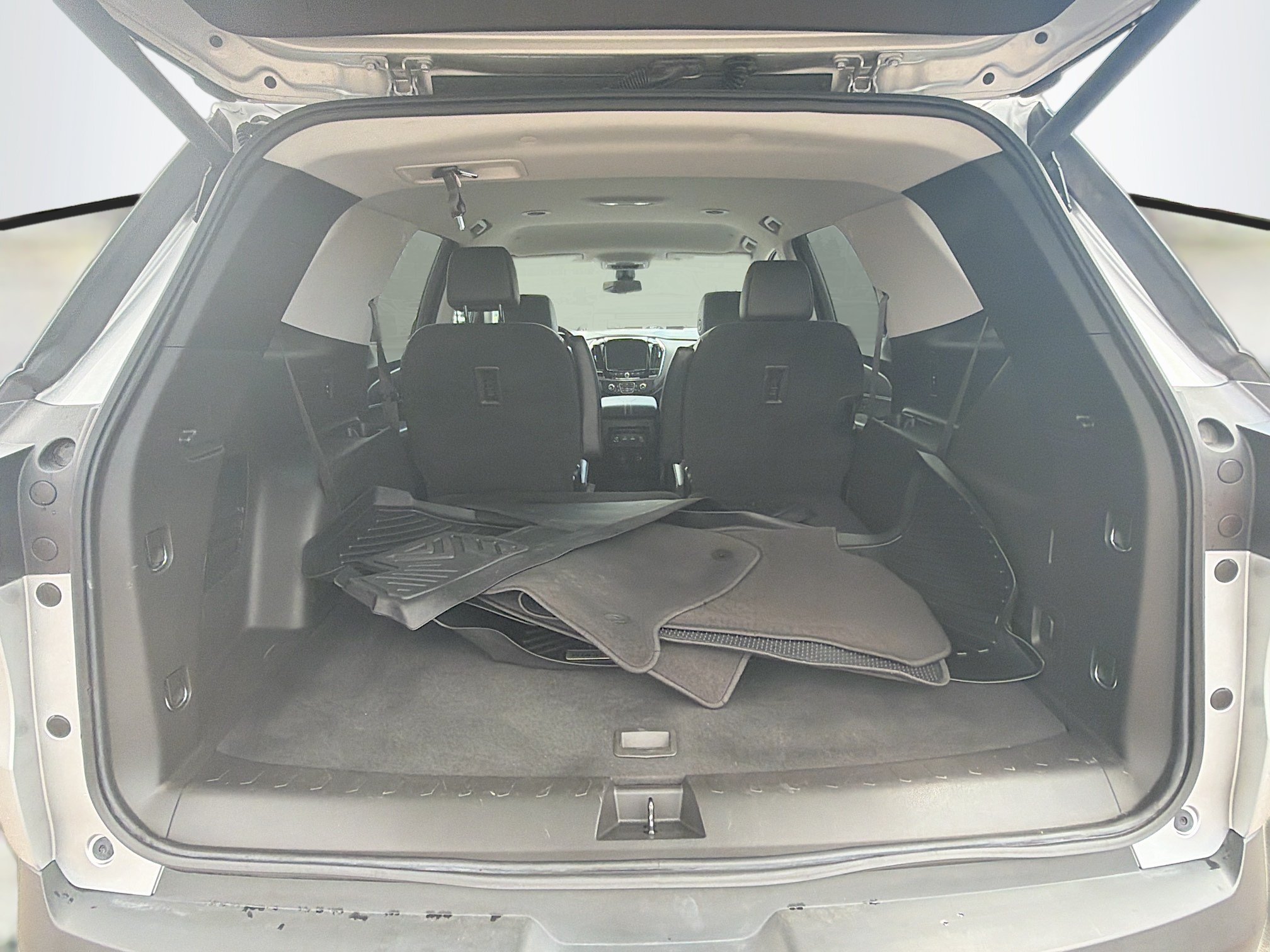 Used 2021 Chevrolet Traverse LT w/ LT Premium Package AWD/4WD image 31
