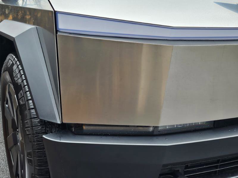 Used 2025 Tesla Cybertruck AWD Crew Cab image 25