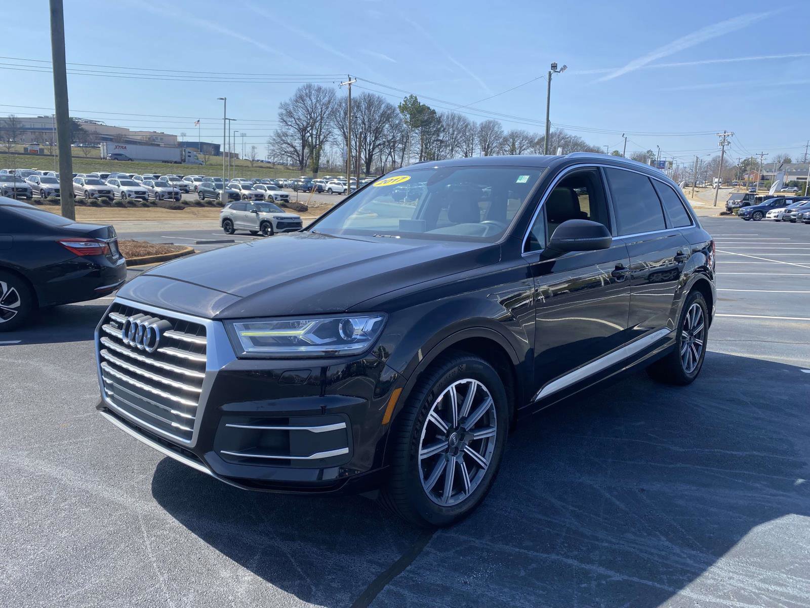 Used 2017 Audi Q7 3.0T Premium w/ Towing Package image 3