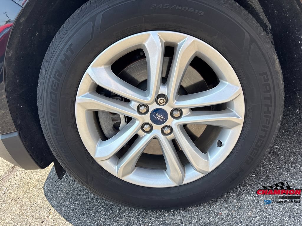 Used 2019 Ford Edge SEL w/ Equipment Group 201A AWD/4WD image 11