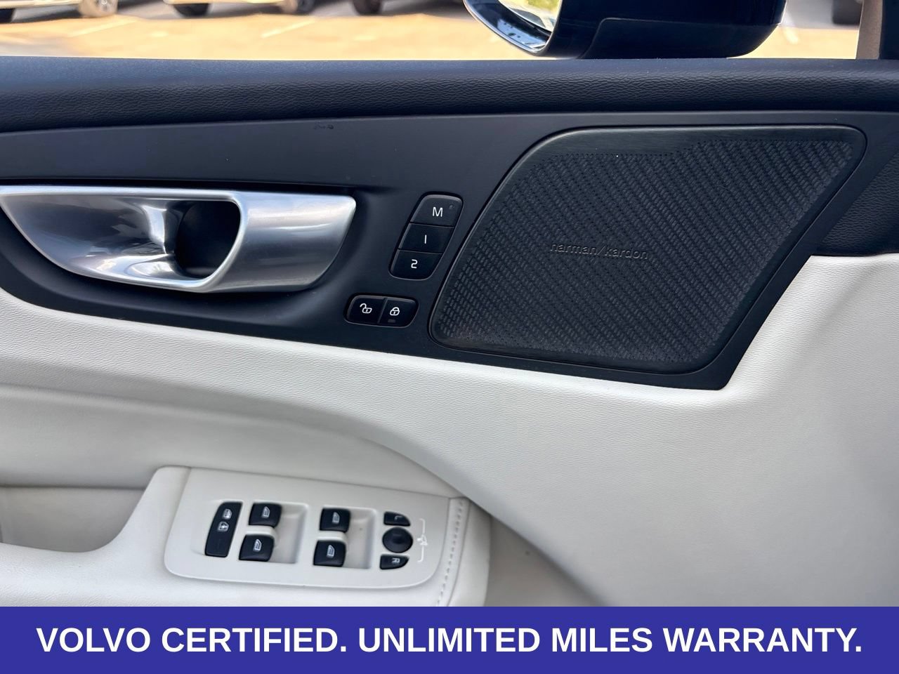 Certified 2024 Volvo XC60 B5 Plus w/ Protection Package Premier AWD/4WD image 15